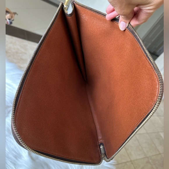 Louis Vuitton Clutch - Picture 3 of 7